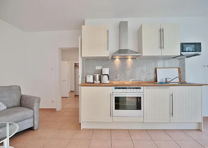 Domizil Strandallee 30 Domizil Strandallee 30 28 *