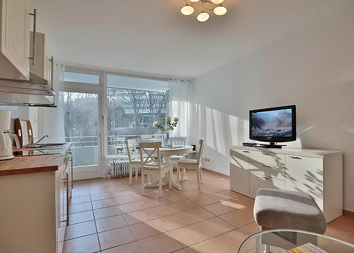 Domizil Strandallee 30 Domizil Strandallee 30 28 *